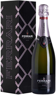 Игристое вино Ferrari, "Maximum" Rose, Trento DOC, gift box 2019 750 мл