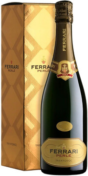 Игристое вино Ferrari, "Perle" Brut, Trento DOC, gift box 2015 750 мл